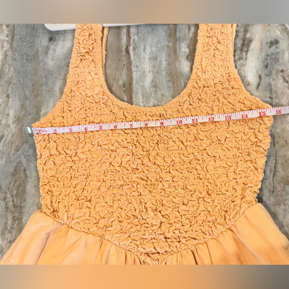 Women’s FREE PEOPLE Juliette textured smocked romper- Size medium - Picture 5 of 5